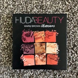HUDA Beauty Eyeshadow Palette